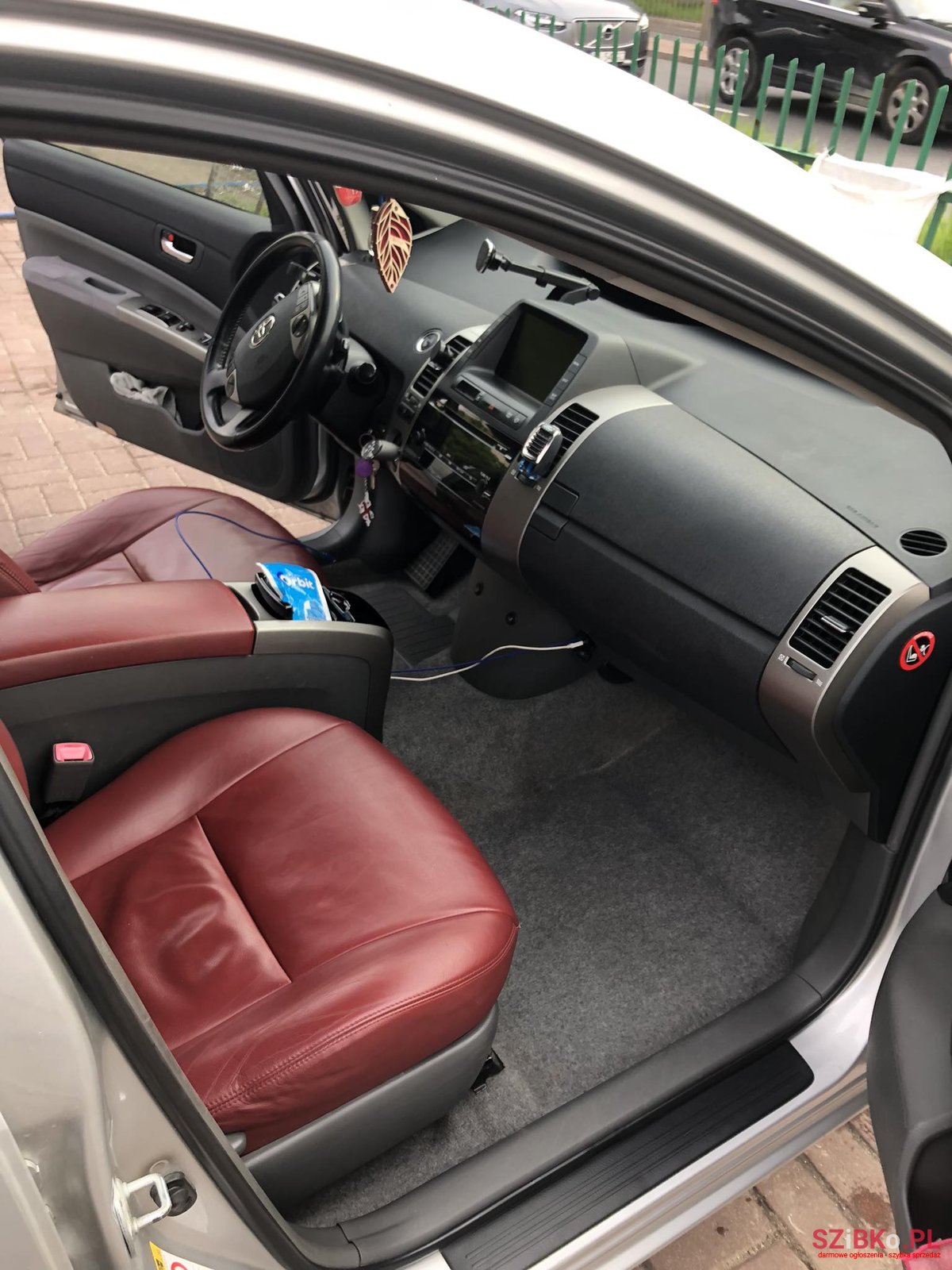 2008' Toyota Prius photo #3