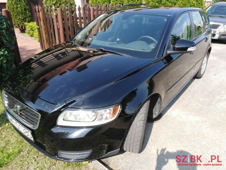 2010' Volvo V50 photo #2