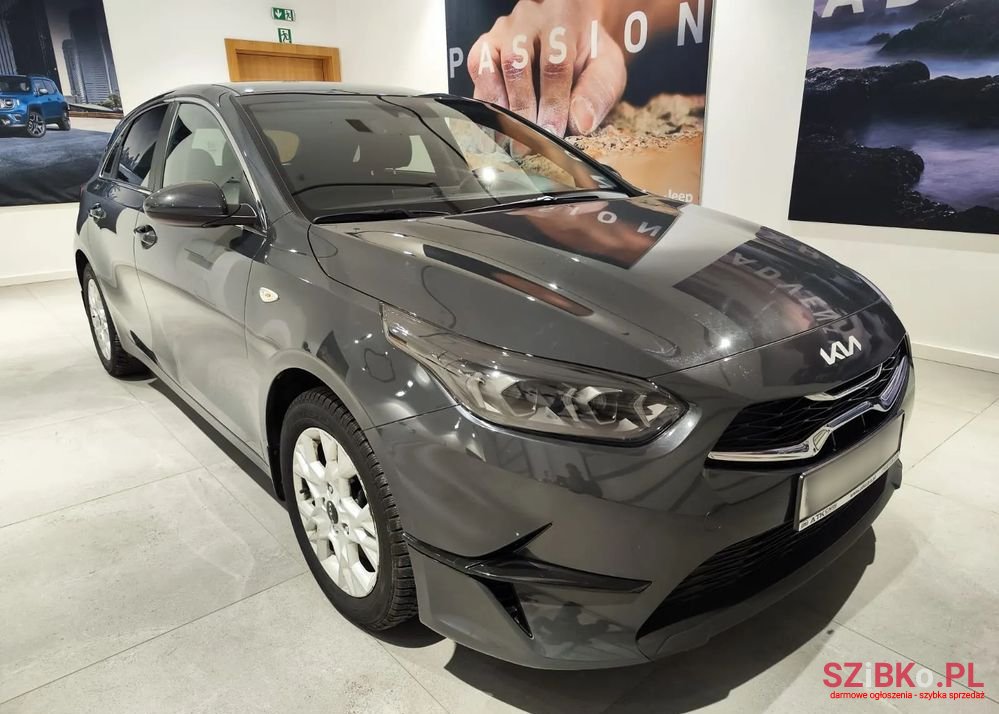 2022' Kia Ceed 1.5 T-Gdi M photo #3