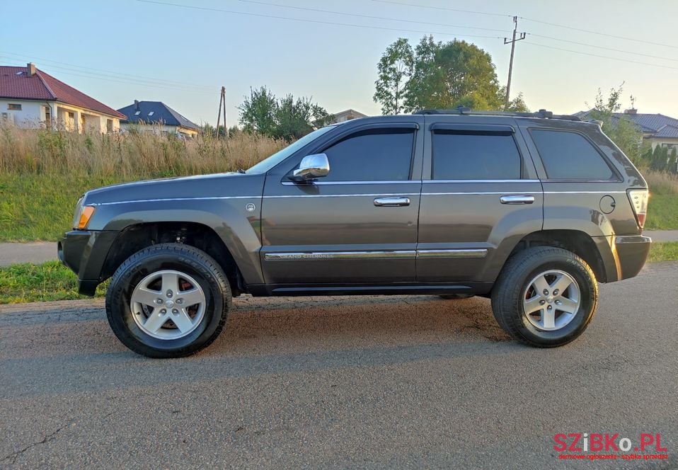 2005' Jeep Grand Cherokee photo #5