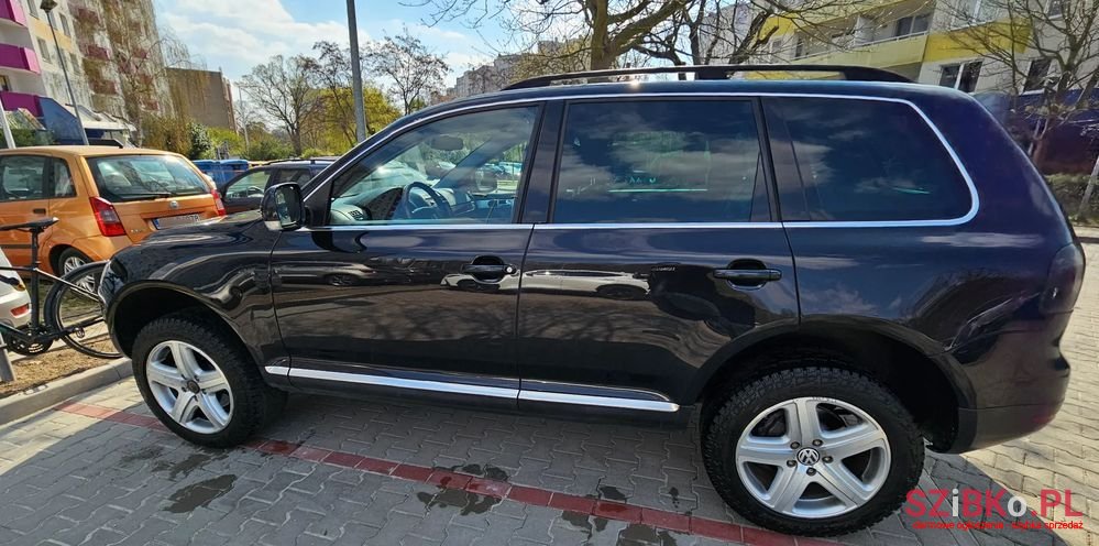 2004' Volkswagen Touareg 4.2 V8 Automatik photo #6