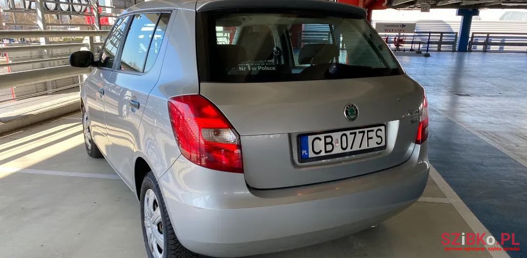 2012' Skoda Fabia photo #3