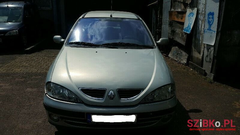 2001' Renault Megane photo #4