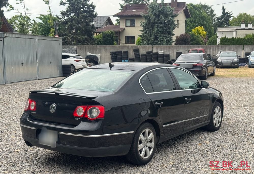 2006' Volkswagen Passat photo #4