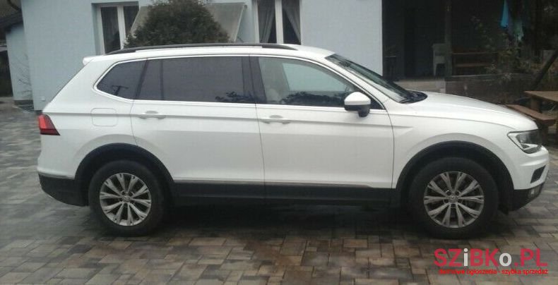 2018' Volkswagen Tiguan photo #1