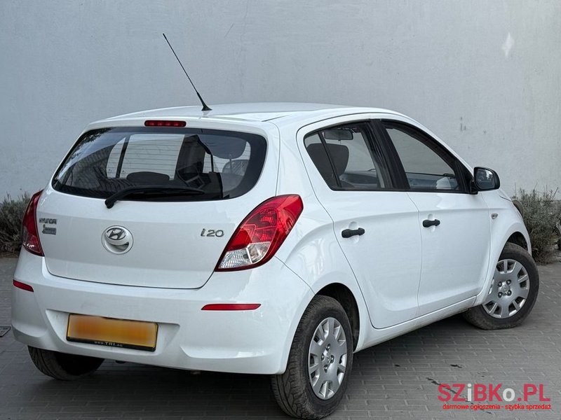 2014' Hyundai i20 1.25 Style photo #4