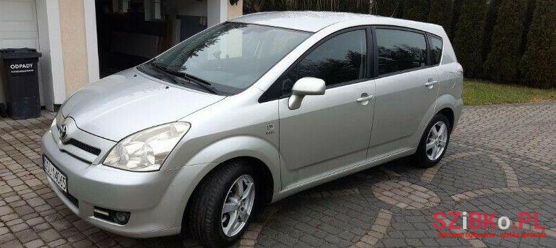 2004' Toyota Corolla photo #1