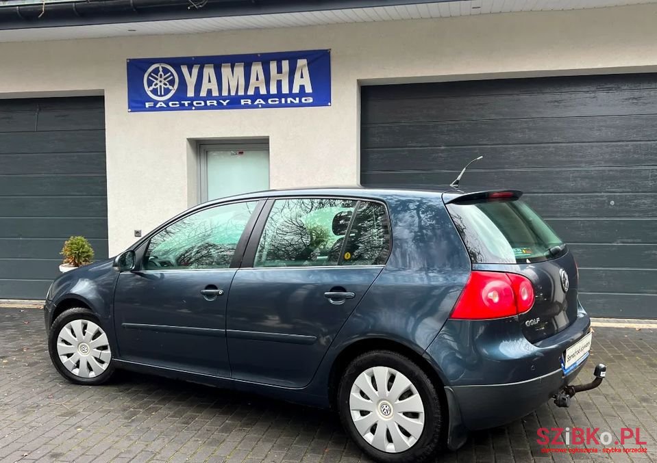 2008' Volkswagen Golf photo #6