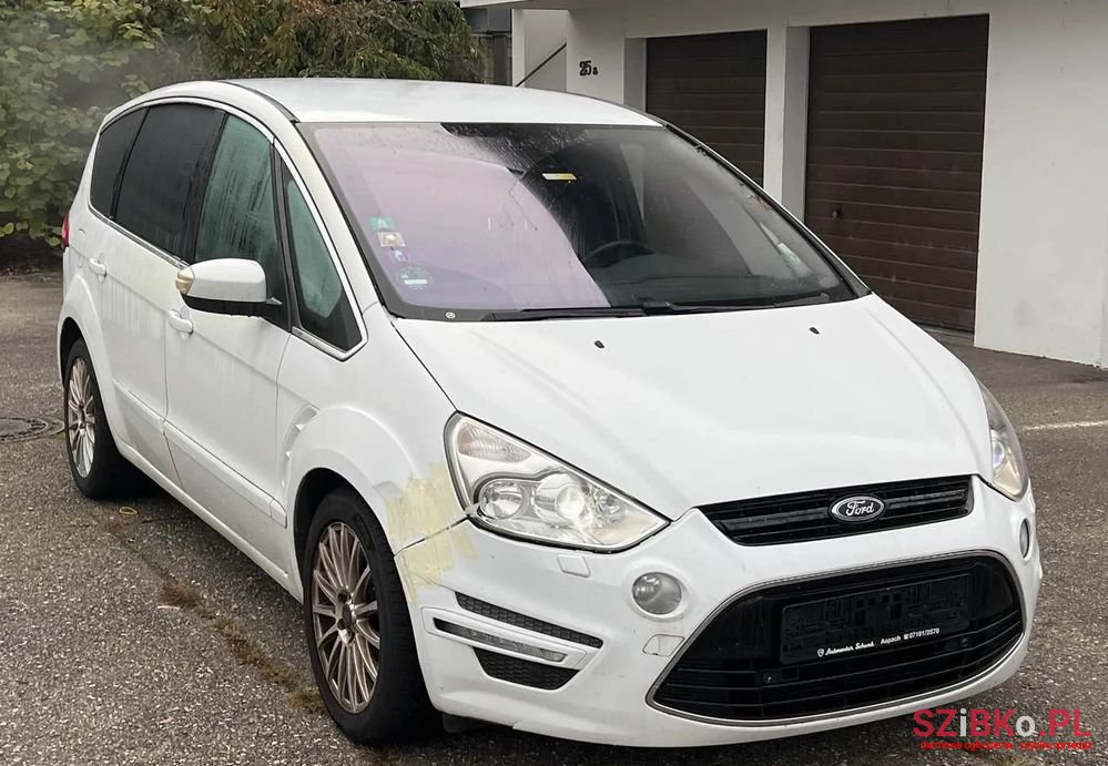 2011' Ford S-Max 2.0 T Titanium photo #3