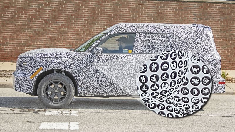 Ford is using some really cool camo for the 'Baby Bronco'