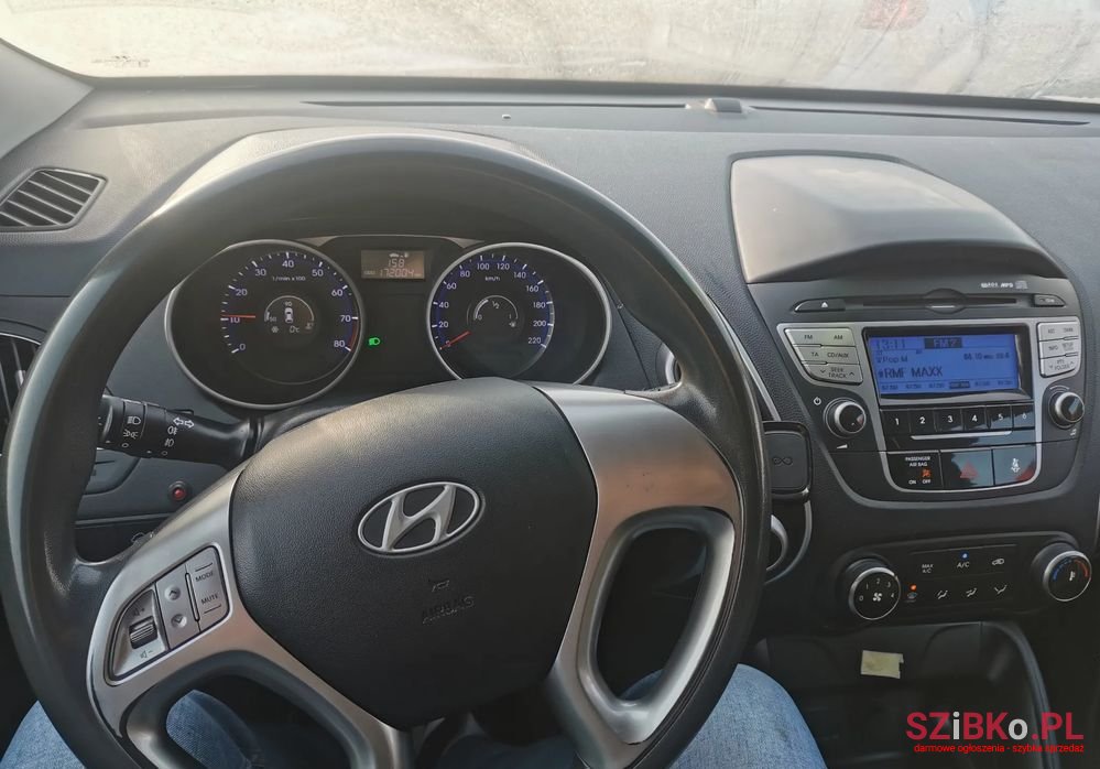 2011' Hyundai ix35 photo #3