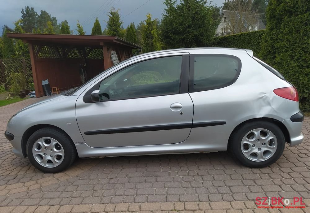 2003' Peugeot 206 1.4 X-Line photo #2