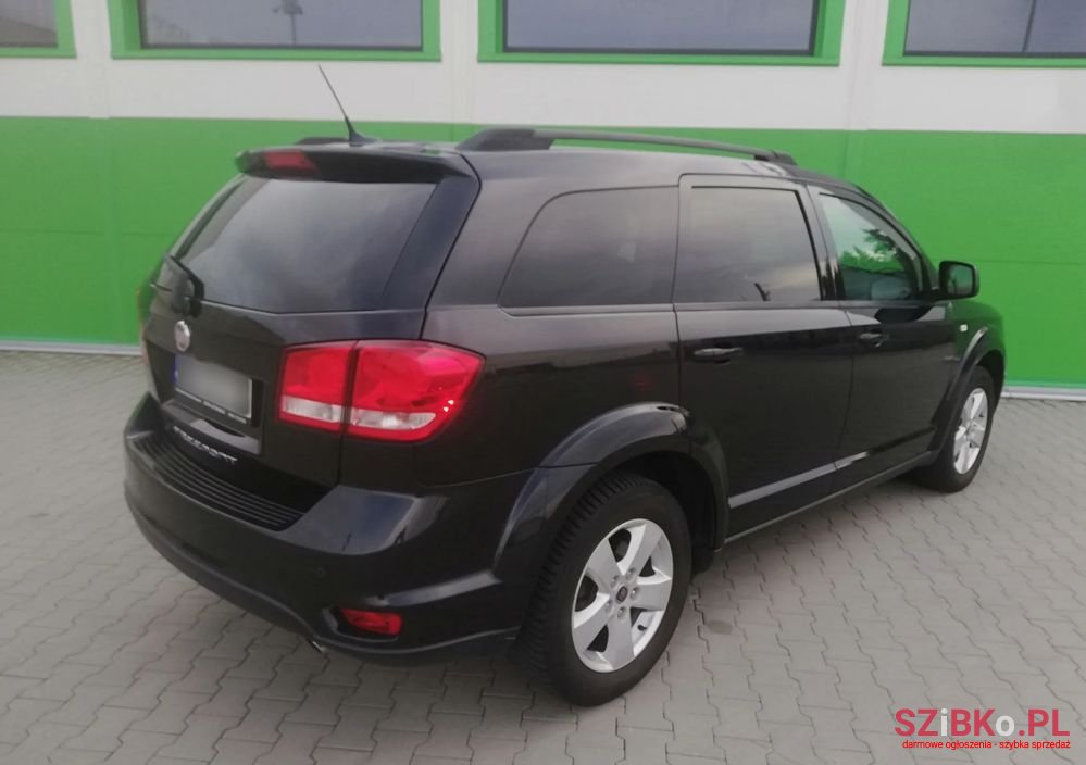 2011' Fiat Freemont 2.0 Multijet photo #2