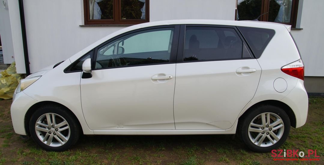 2012' Toyota Verso S photo #3