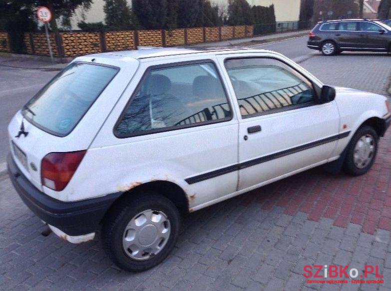 1989' Ford Fiesta photo #2
