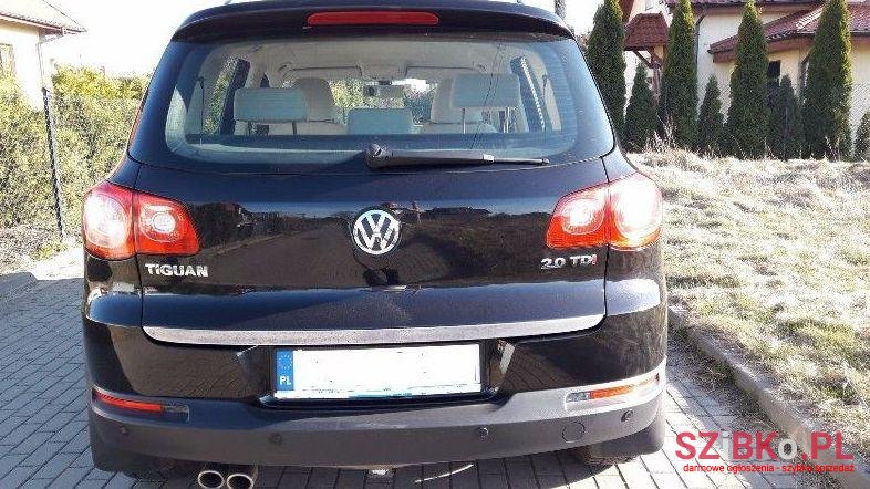 2009' Volkswagen Tiguan photo #2