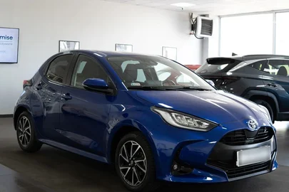2021' Toyota Yaris