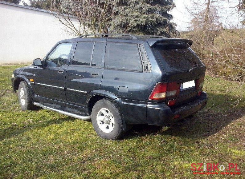 1999' Daewoo Ssang Yung Musso photo #1