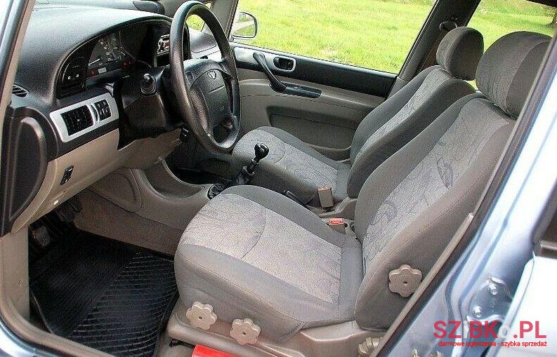 2003' Daewoo Tacuma photo #2