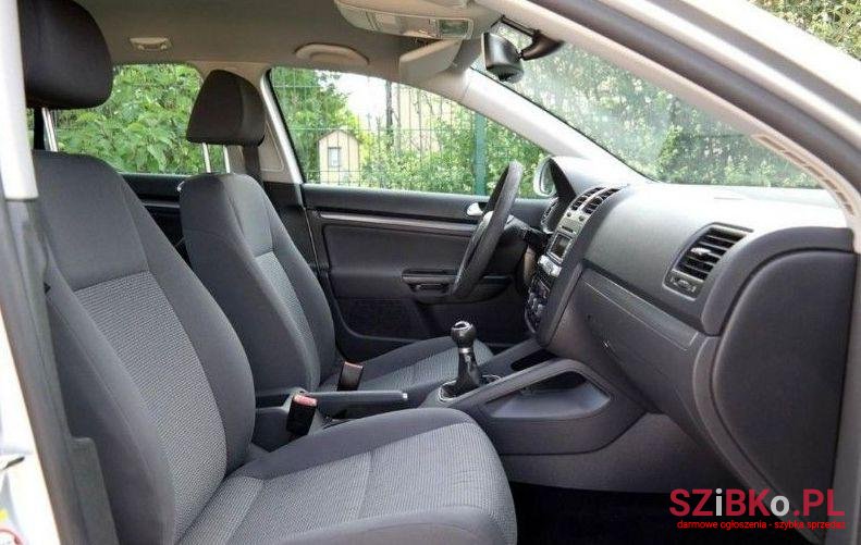 2008' Volkswagen Jetta photo #1