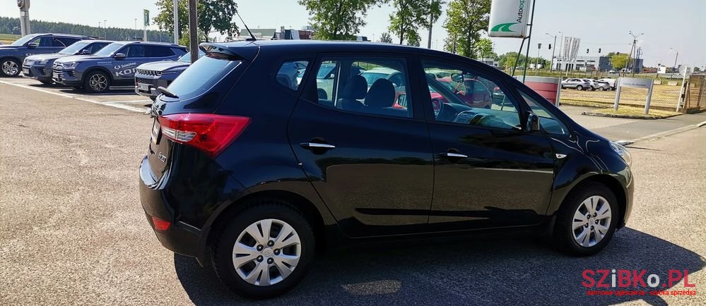 2013' Hyundai ix20 1.4 5 Star Edition photo #4