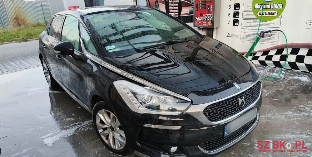 2015' DS Automobiles Ds5 Bluehdi 150 photo #2