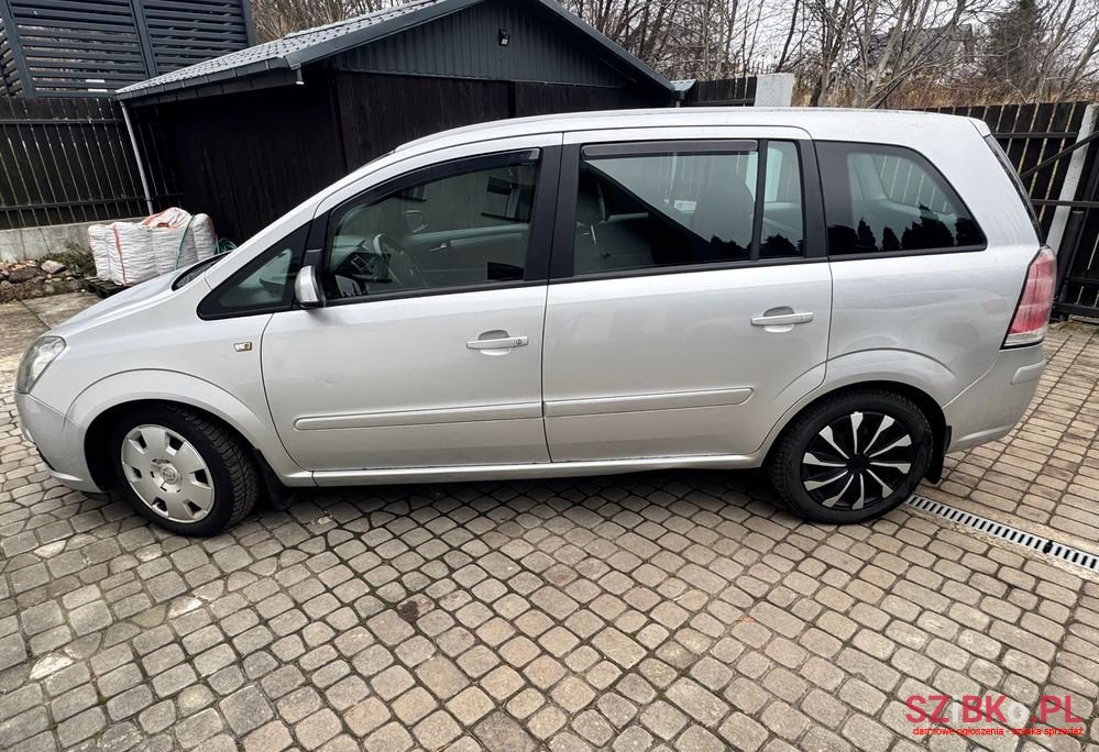 2006' Opel Zafira photo #1