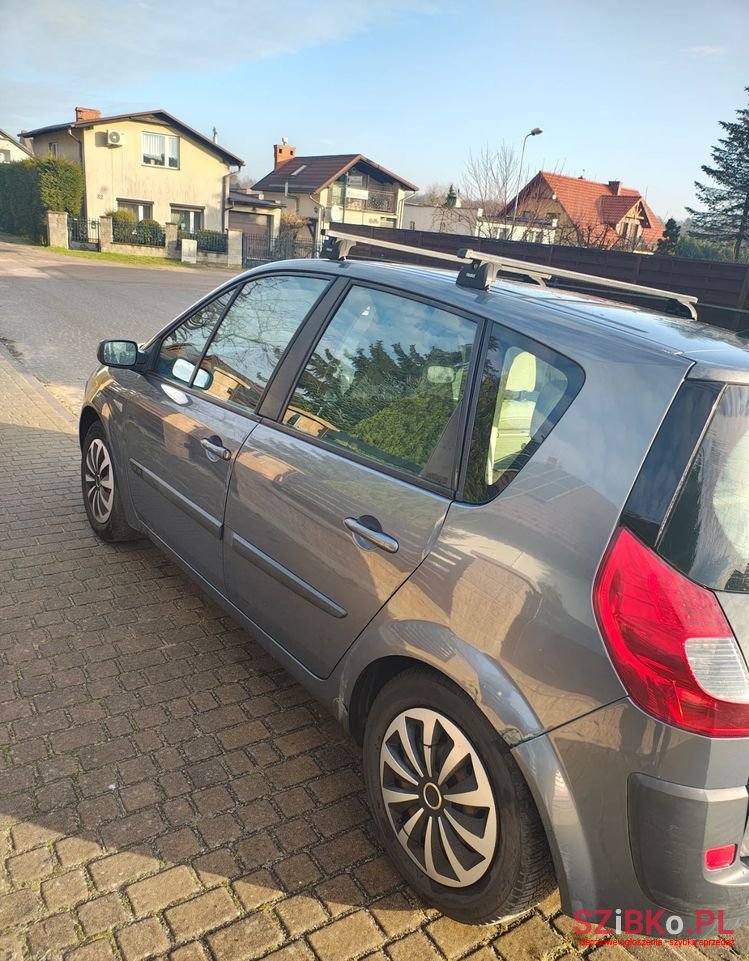 2006' Renault Scenic photo #2