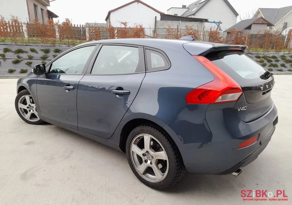 2018' Volvo V40 photo #5