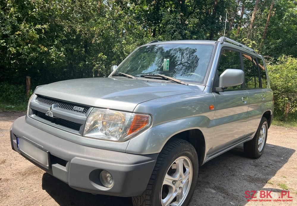 2005' Mitsubishi Pajero Pinin 2.0 Gdi Intense photo #1