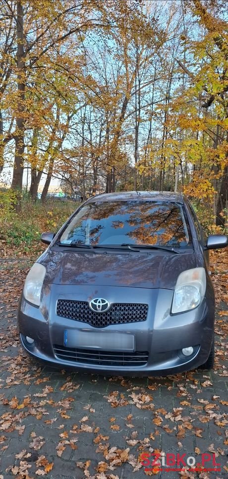 2008' Toyota Yaris 1.3 Sol photo #2