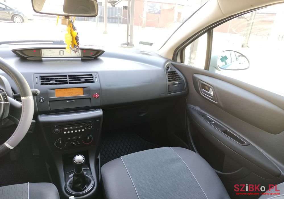 2005' Citroen C4 1.4 16V Style photo #6