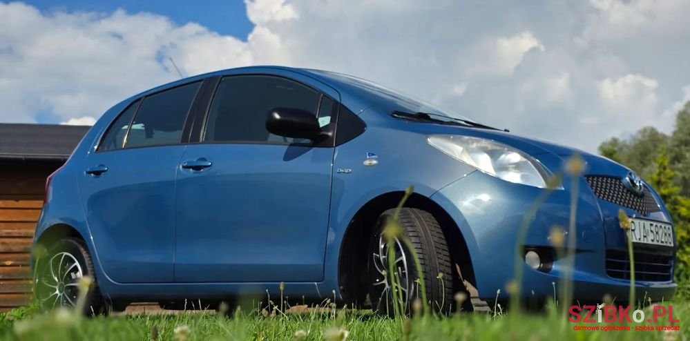 2008' Toyota Yaris 1.4 D-4D Sol Mm photo #1
