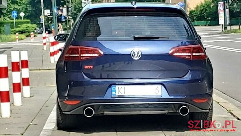 2017' Volkswagen Golf photo #1