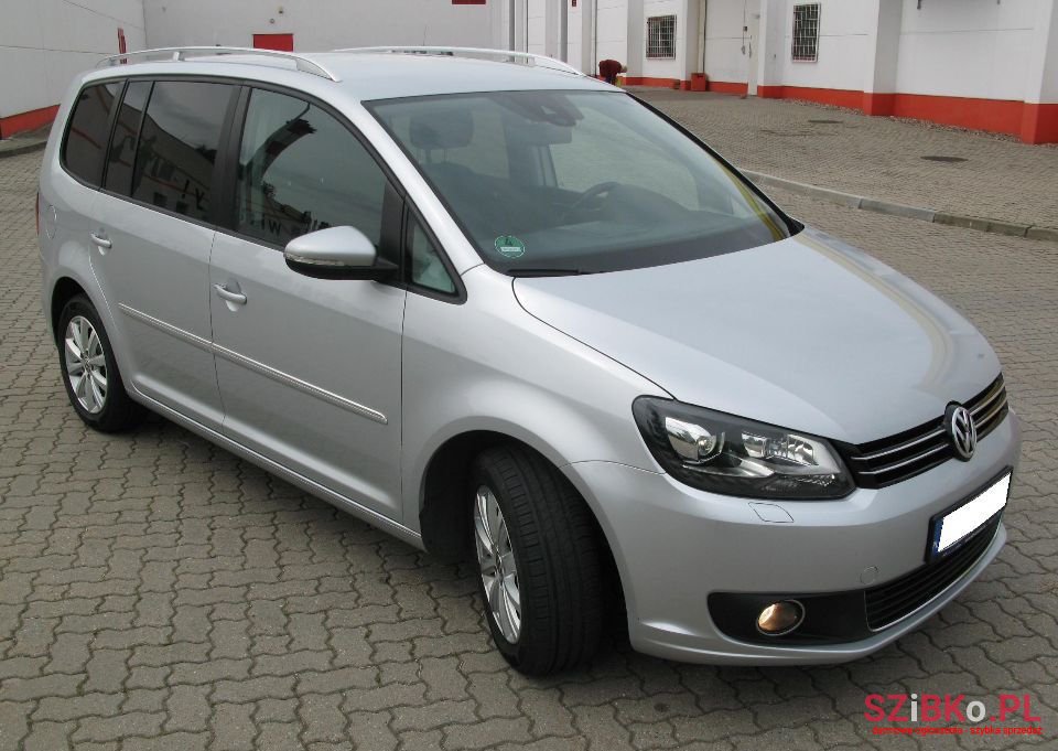 2013' Volkswagen Touran II (2010-2015) photo #2