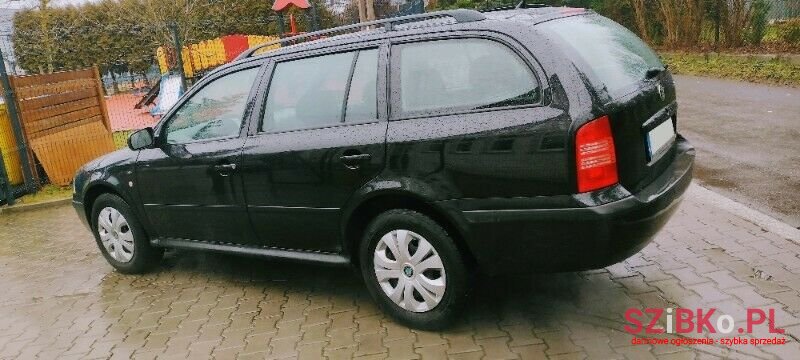 2002' Skoda Octavia photo #4