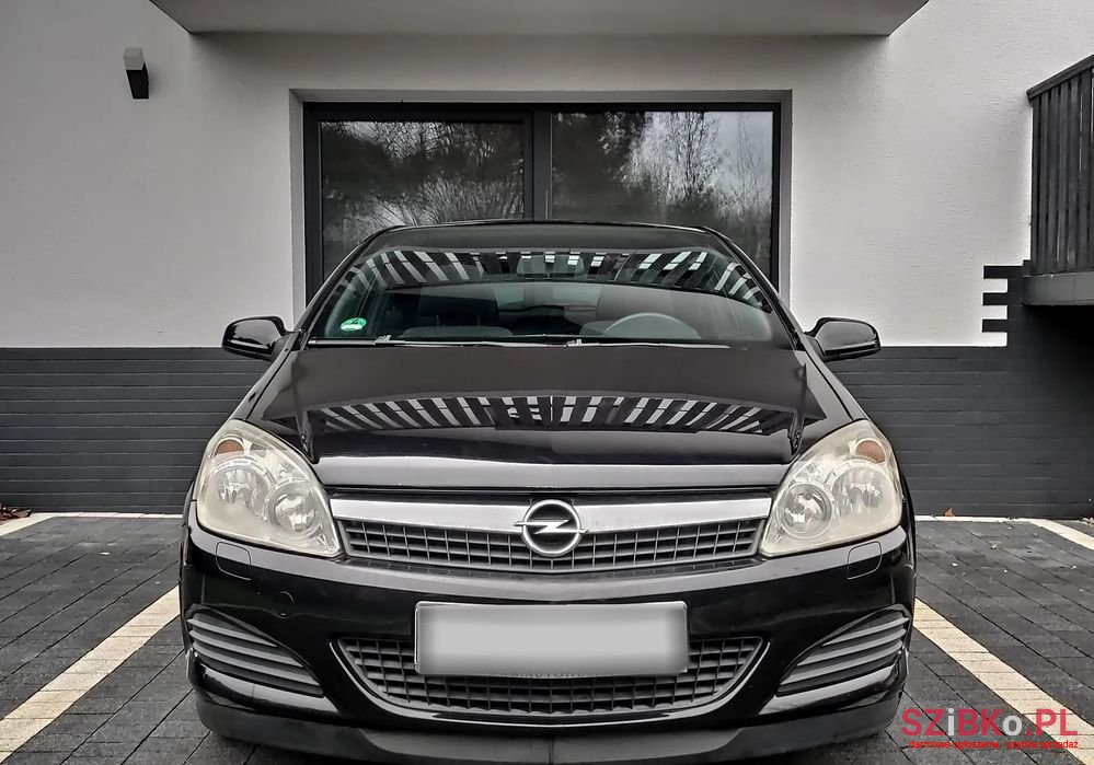 2008' Opel Astra photo #3