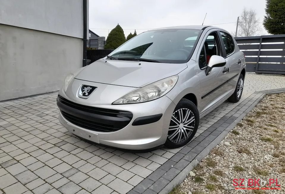 2009' Peugeot 207 photo #1