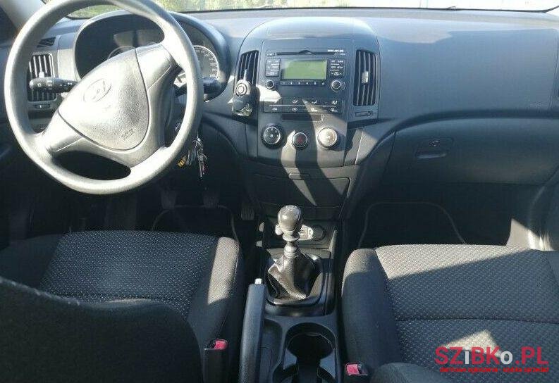 2010' Hyundai I30 photo #1