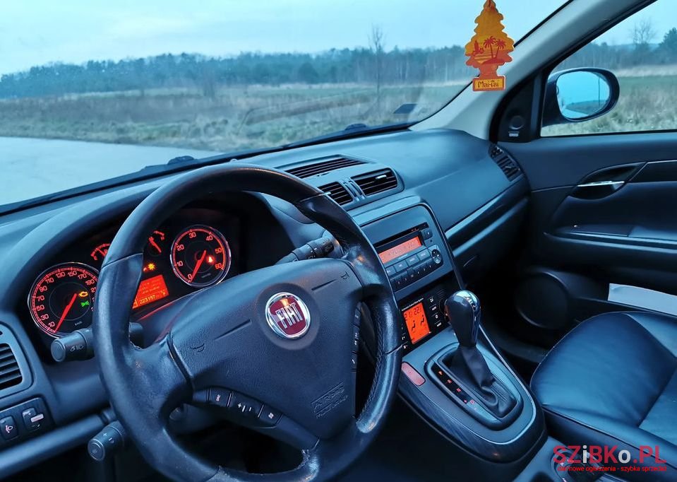 2008' Fiat Croma photo #5
