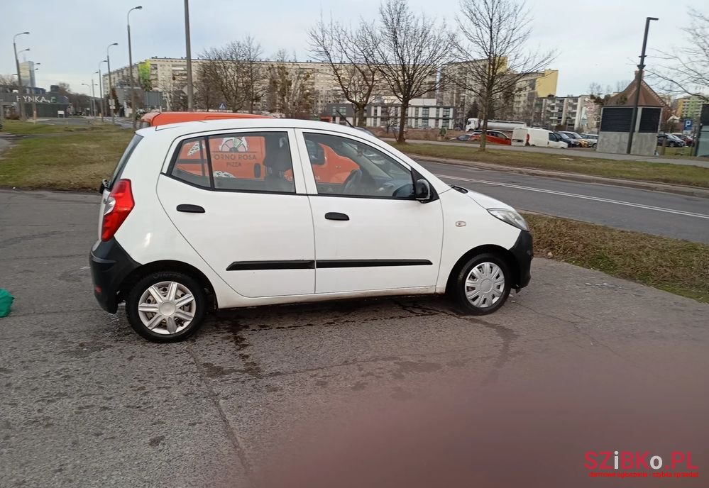 2012' Hyundai i10 1.1 Classic photo #2