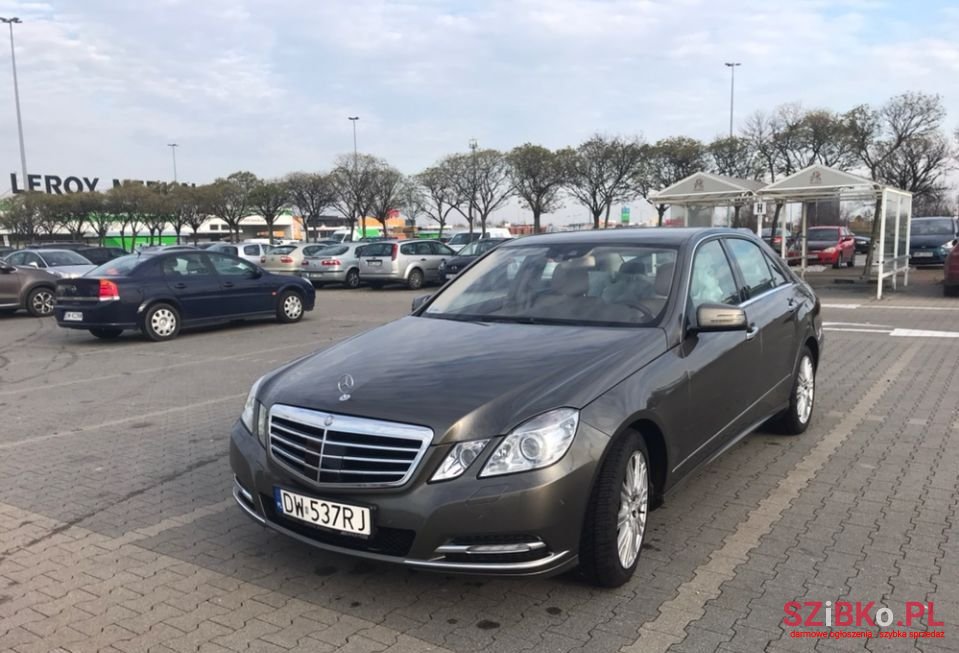 2012' Mercedes-Benz Klasa E photo #4