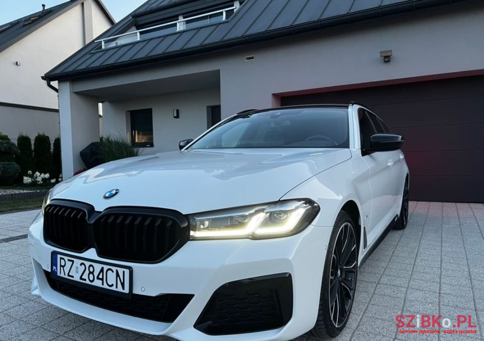 2021' BMW Seria 5 photo #1