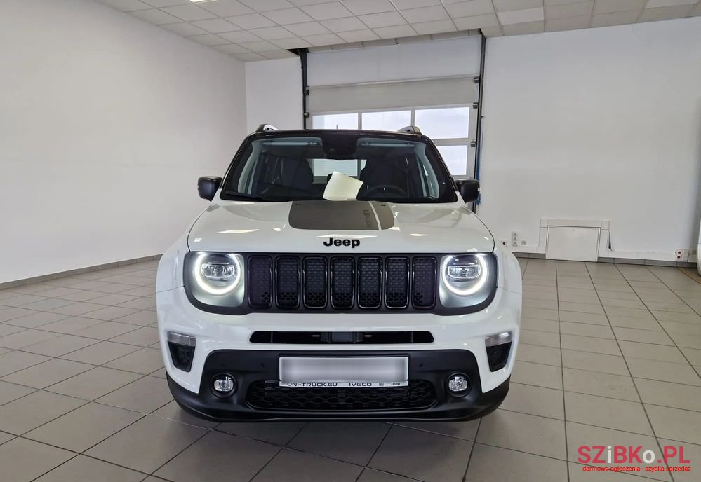 2024' Jeep Renegade photo #4