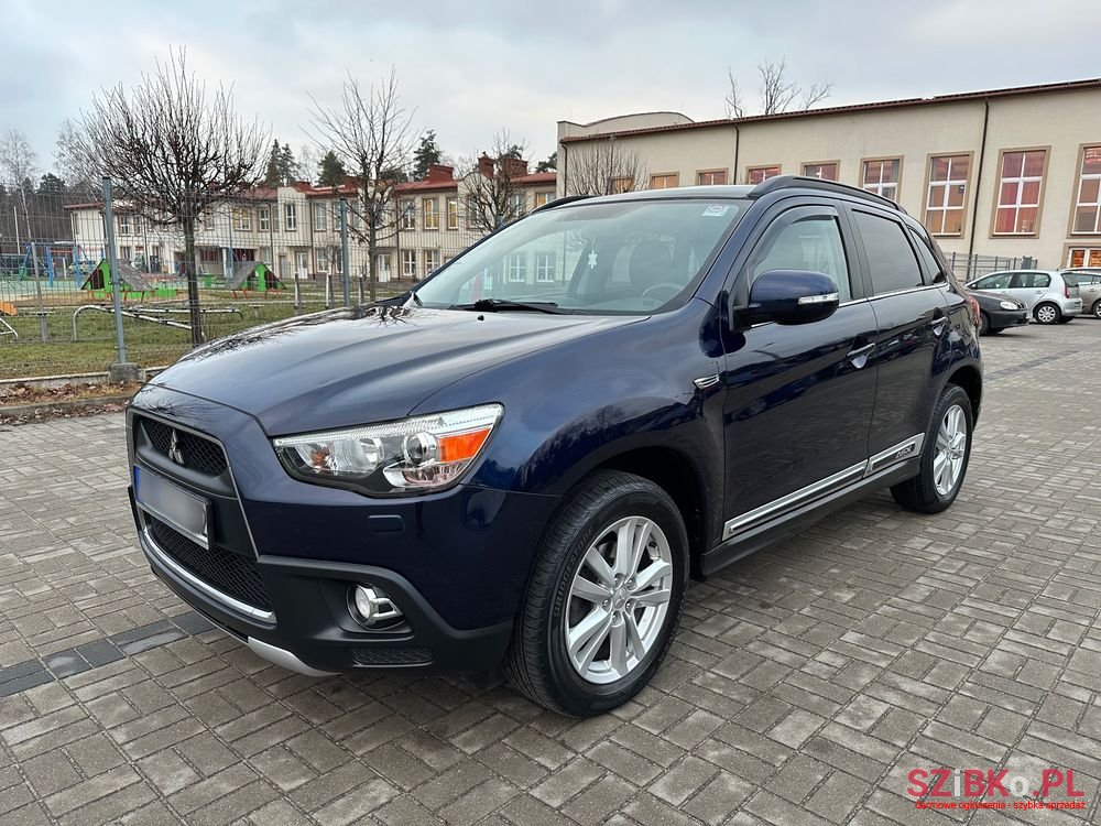 2012' Mitsubishi ASX photo #1