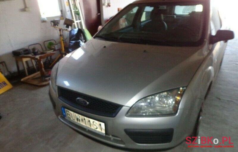 2006' Ford Focus photo #1