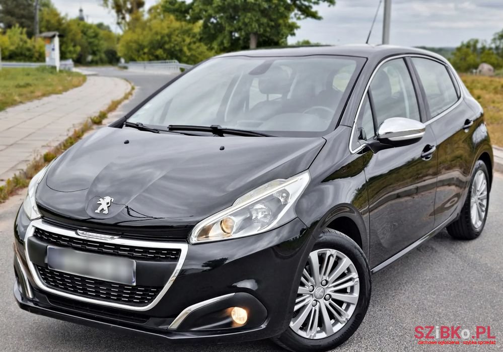 2016' Peugeot 208 photo #6