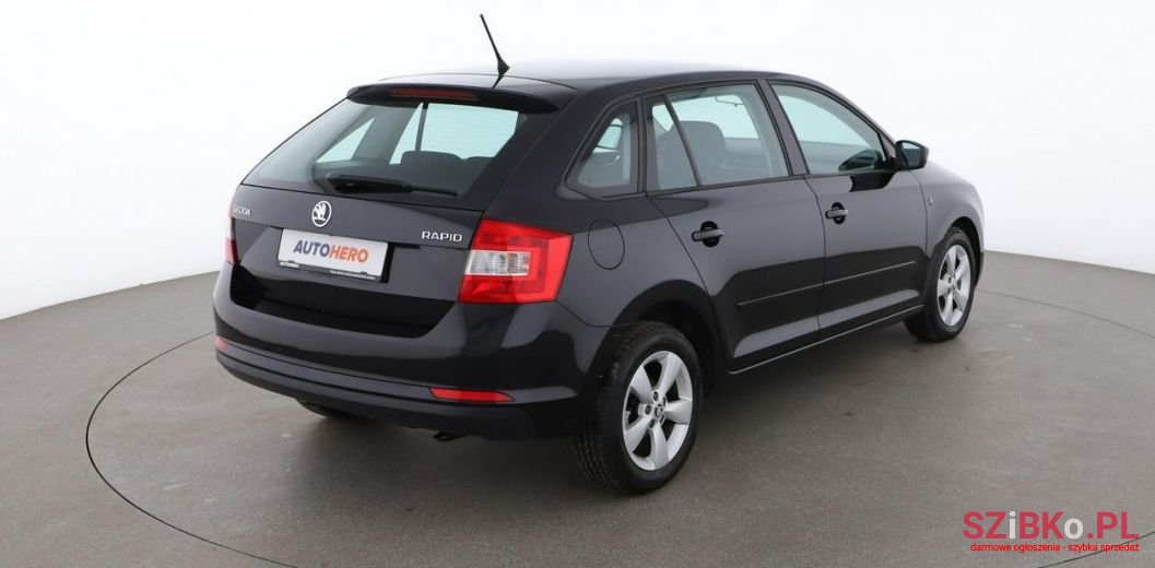 2013' Skoda Rapid photo #5