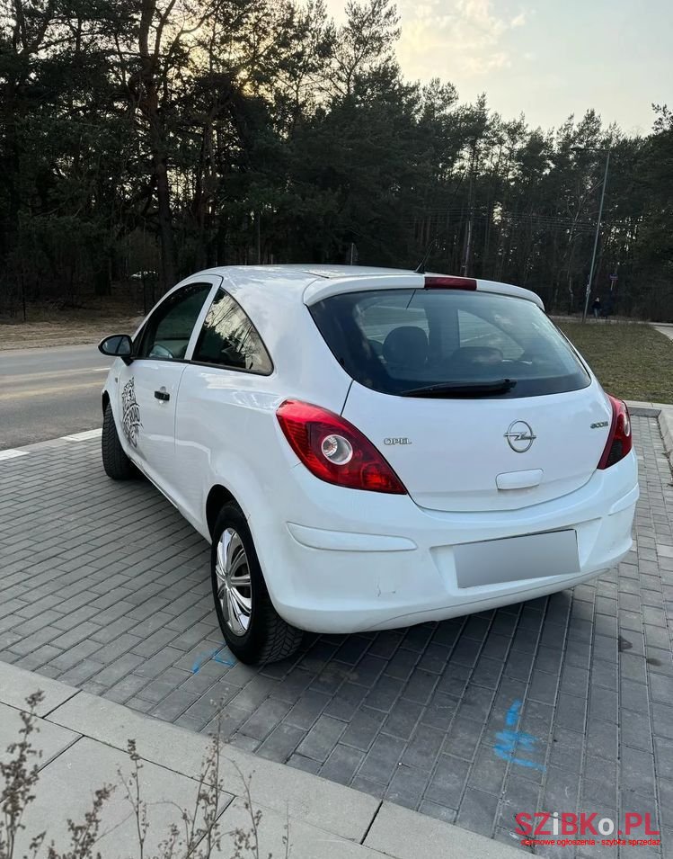 2009' Opel Corsa photo #3
