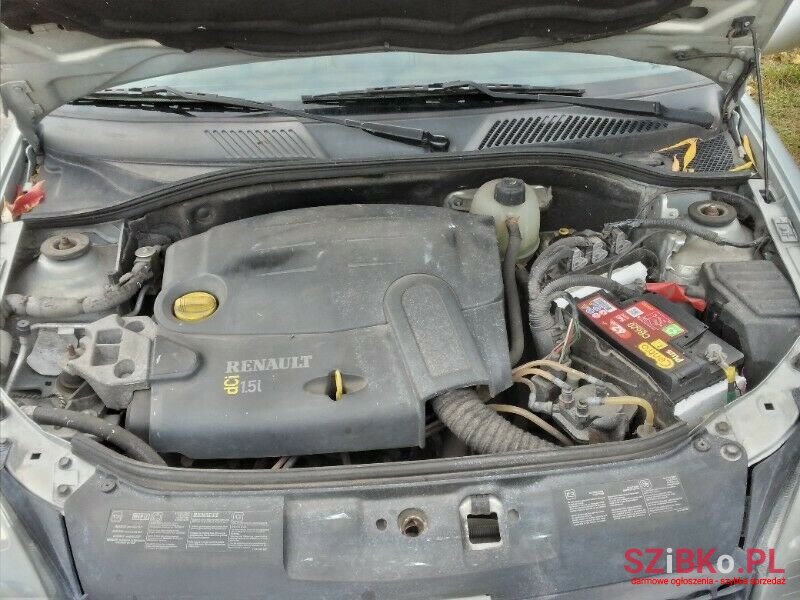 2005' Renault Clio photo #1